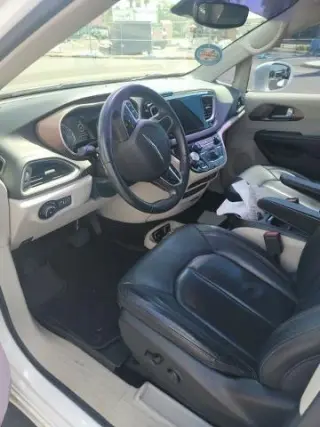 Chrysler Pacifica 2018 Touring L 4dr Mini-Van