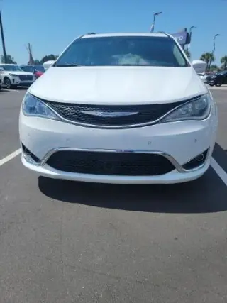 Chrysler Pacifica 2018 Touring L 4dr Mini-Van