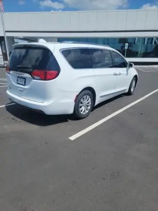 Chrysler Pacifica 2018 Touring L 4dr Mini-Van