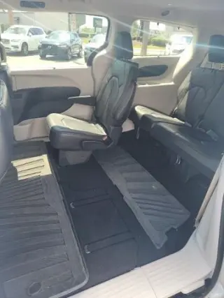 Chrysler Pacifica 2018 Touring L 4dr Mini-Van