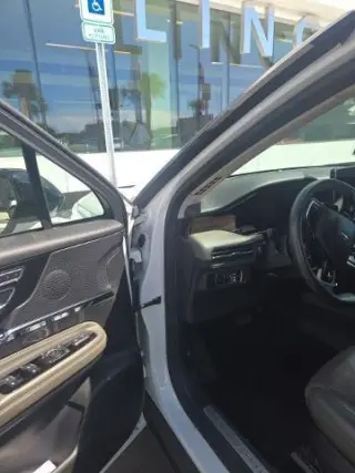 Lincoln Corsair 2023 Reserve 4dr SUV