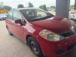 Nissan Versa 2012 1.8 S 4dr Hatchback 6M
