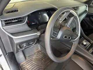Jeep Grand Cherokee 2024 4x2 Laredo A 4dr SUV