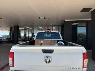 Ram 2500 2022 4x4 Tradesman 4dr Crew Cab 8 ft. LB Pickup