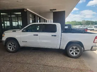 Ram 1500 2022 4x2 Big Horn 4dr Crew Cab 5.6 ft. SB Pickup