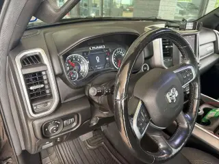 Ram 1500 2019 4x4 Big Horn 4dr Crew Cab 5.6 ft. SB Pickup