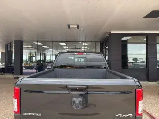Ram 1500 2019 4x4 Big Horn 4dr Crew Cab 5.6 ft. SB Pickup