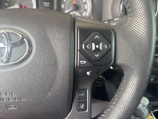 Toyota Tacoma 2022 4x2 TRD Off-Road 4dr Double Cab 5.0 ft SB