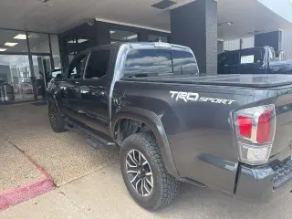 Toyota Tacoma 2022 4x2 TRD Off-Road 4dr Double Cab 5.0 ft SB