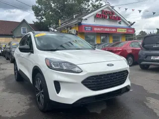2021 Ford Escape SE