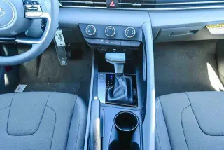 Hyundai ELANTRA 2026 SE 4dr Sedan