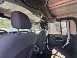 2022 Jeep Gladiator Willys