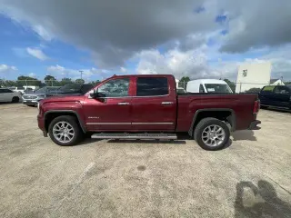 GMC Sierra 1500 2017 4x2 Denali 4dr Crew Cab 5.8 ft. SB