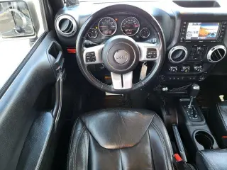Jeep Wrangler Unlimited 2014 4x4 Rubicon 4dr SUV