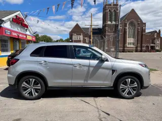 2024 Mitsubishi Outlander Sport S