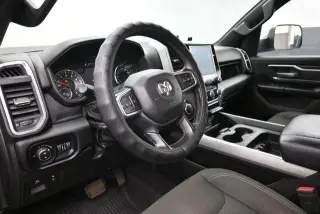Ram 1500 2019 4x4 Big Horn 4dr Crew Cab 5.6 ft. SB Pickup