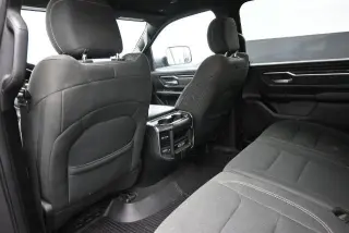 Ram 1500 2019 4x4 Big Horn 4dr Crew Cab 5.6 ft. SB Pickup