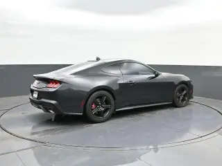Ford Mustang 2024 EcoBoost 2dr Fastback