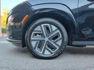 Hyundai KONA Electric 2023 SE 4dr Crossover