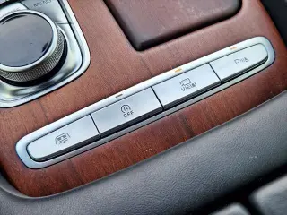 Kia K900 2019 AWD Luxury 4dr Sedan
