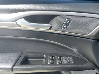 Ford Fusion 2017 SE 4dr Sedan