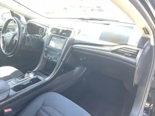Ford Fusion 2017 SE 4dr Sedan