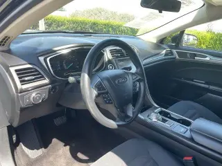 Ford Fusion 2017 SE 4dr Sedan