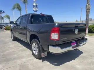 Ram 1500 2021 4x4 Big Horn 4dr Crew Cab 5.6 ft. SB Pickup