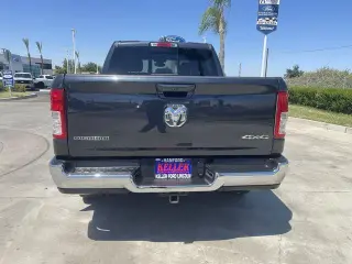 Ram 1500 2021 4x4 Big Horn 4dr Crew Cab 5.6 ft. SB Pickup