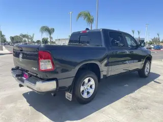Ram 1500 2021 4x4 Big Horn 4dr Crew Cab 5.6 ft. SB Pickup