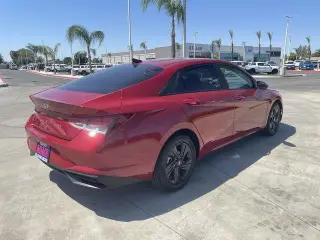 Hyundai ELANTRA 2023 SEL 4dr Sedan
