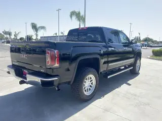 GMC Sierra 1500 2018 4x4 SLT 4dr Crew Cab 5.8 ft. SB