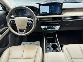 Lincoln Corsair 2023 AWD Reserve 4dr SUV