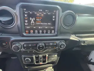 2022 Jeep Gladiator Willys