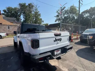 2022 Jeep Gladiator Willys