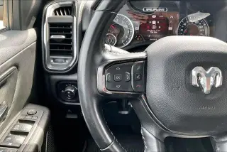 Ram 1500 2022 4x4 Big Horn 4dr Crew Cab 5.6 ft. SB Pickup