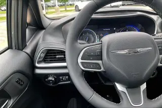 Chrysler Pacifica 2025 Select 4dr Mini-Van