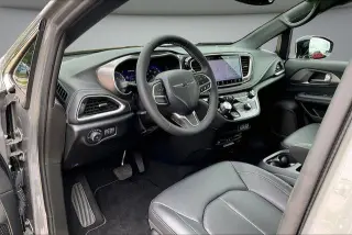 Chrysler Pacifica 2025 Select 4dr Mini-Van