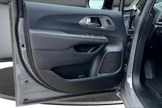 Chrysler Pacifica 2025 Select 4dr Mini-Van