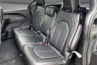 Chrysler Pacifica 2025 Select 4dr Mini-Van