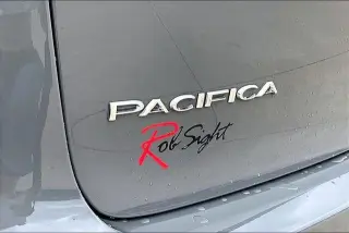 Chrysler Pacifica 2025 Select 4dr Mini-Van
