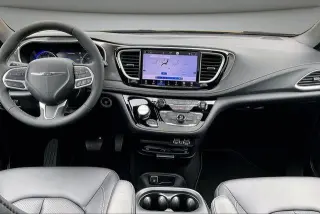 Chrysler Pacifica 2025 Select 4dr Mini-Van