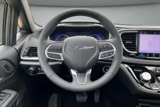 Chrysler Pacifica 2025 Select 4dr Mini-Van