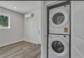 1 dormitorio y 1 baño, que