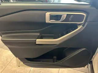 Ford Explorer 2023 AWD XLT 4dr SUV