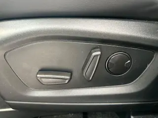 Ford Explorer 2023 AWD XLT 4dr SUV