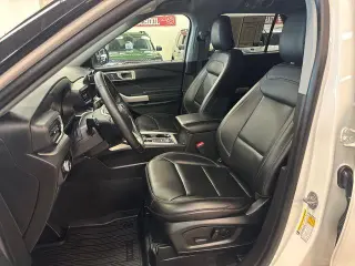 Ford Explorer 2023 AWD XLT 4dr SUV