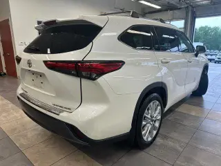 Toyota Highlander 2021 AWD Limited 4dr SUV