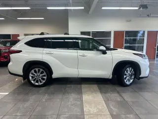 Toyota Highlander 2021 AWD Limited 4dr SUV