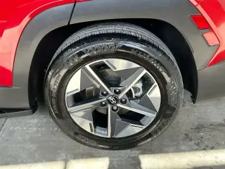 Hyundai TUCSON 2025 SEL 4dr SUV